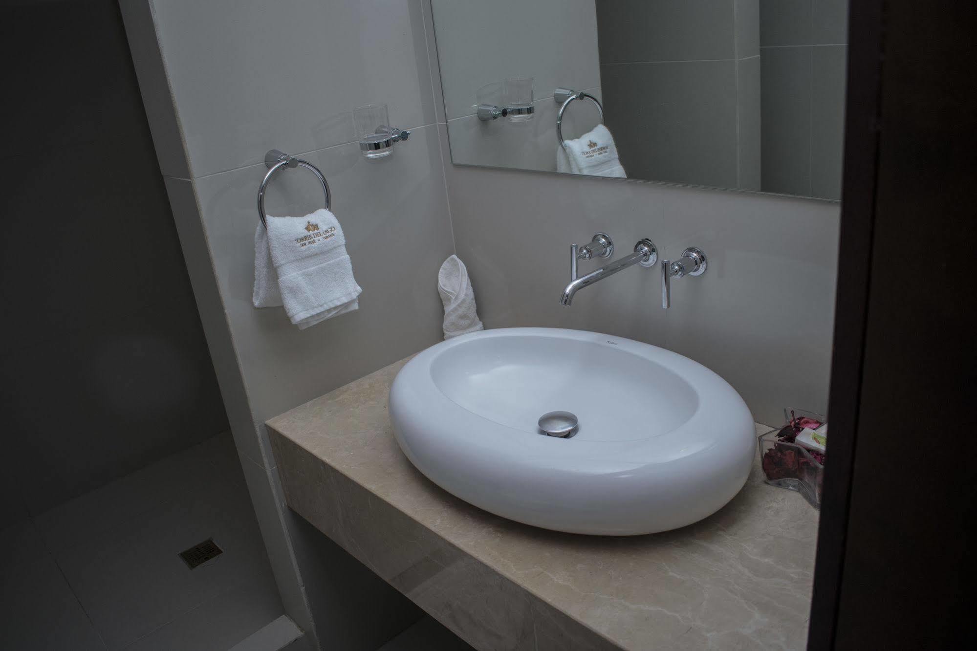 Torres Del Lago Suites And Apartments San José Dış mekan fotoğraf