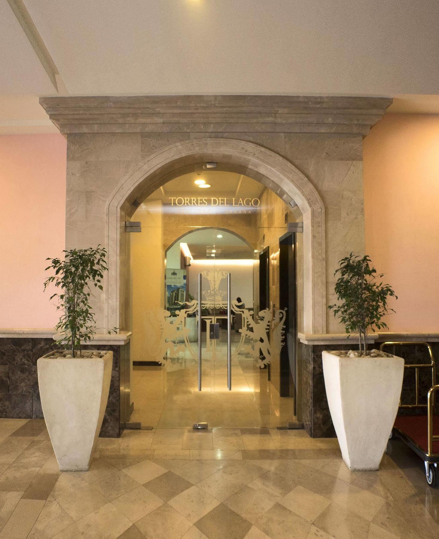 Torres Del Lago Suites And Apartments San José Dış mekan fotoğraf
