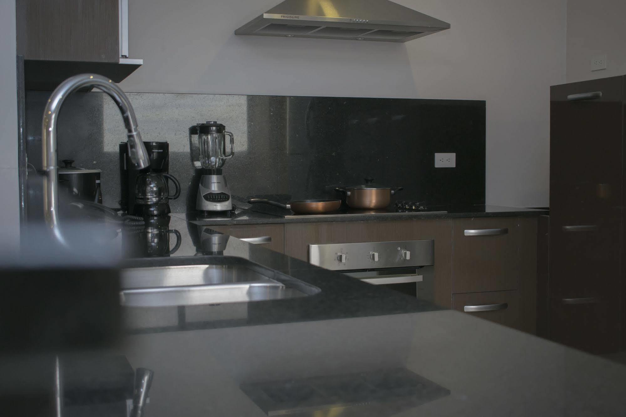 Torres Del Lago Suites And Apartments San José Dış mekan fotoğraf