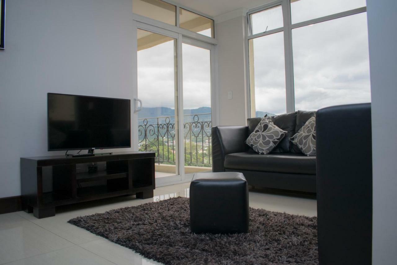 Torres Del Lago Suites And Apartments San José Dış mekan fotoğraf